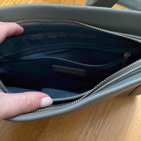 Grey matt & nat crossbody or shoulder bag - Picture 2 of 9